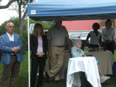 Peter with dignitaries and Louisa Keith, donor of the property